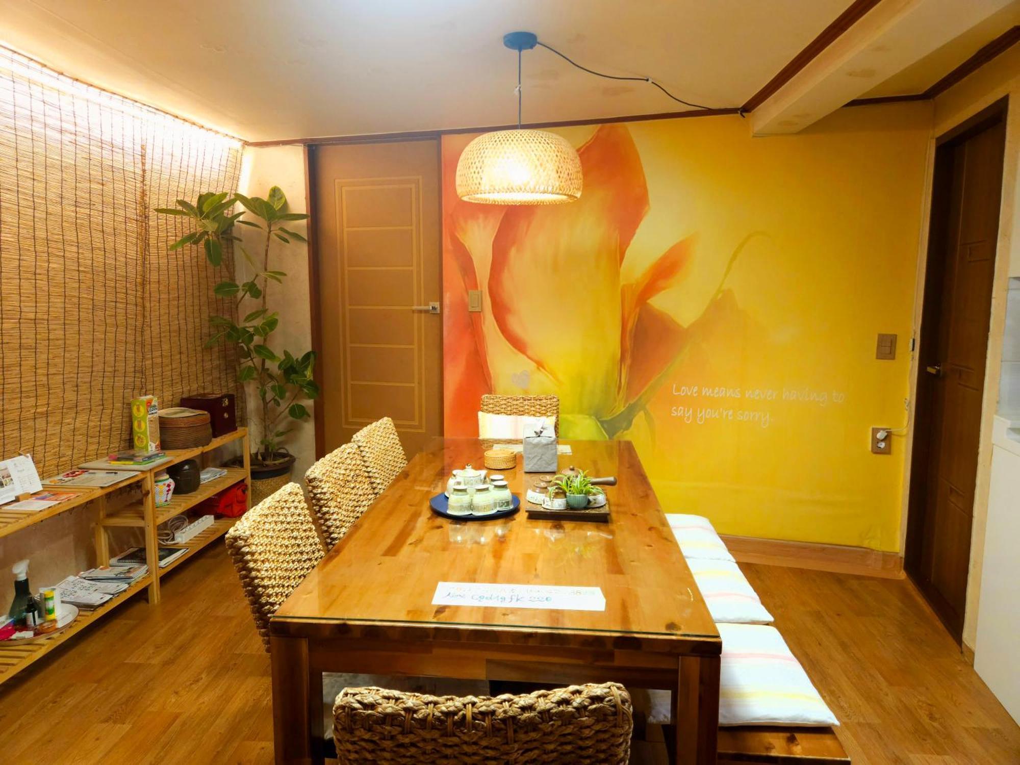 Lydia Craft Guesthouse Сеул Экстерьер фото