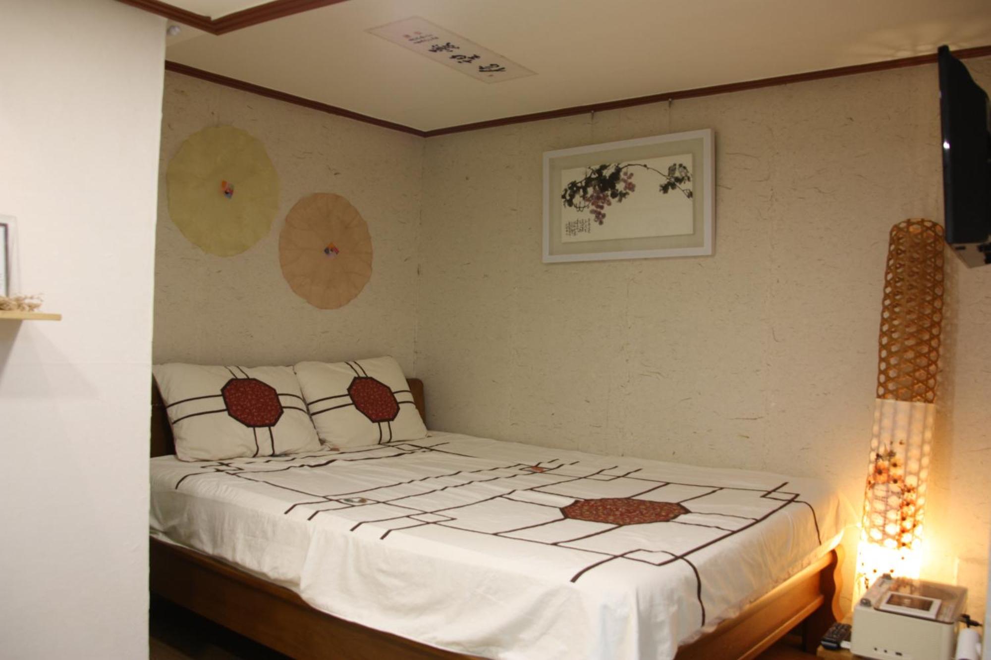 Lydia Craft Guesthouse Сеул Экстерьер фото