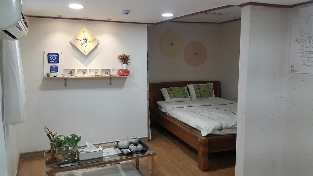 Lydia Craft Guesthouse Сеул Экстерьер фото